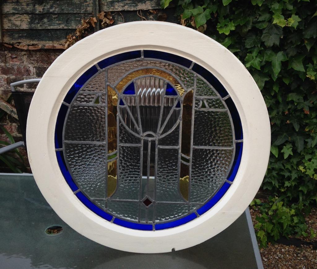 Round Window of Stained Glass. | in Worthing, West Sussex ...
