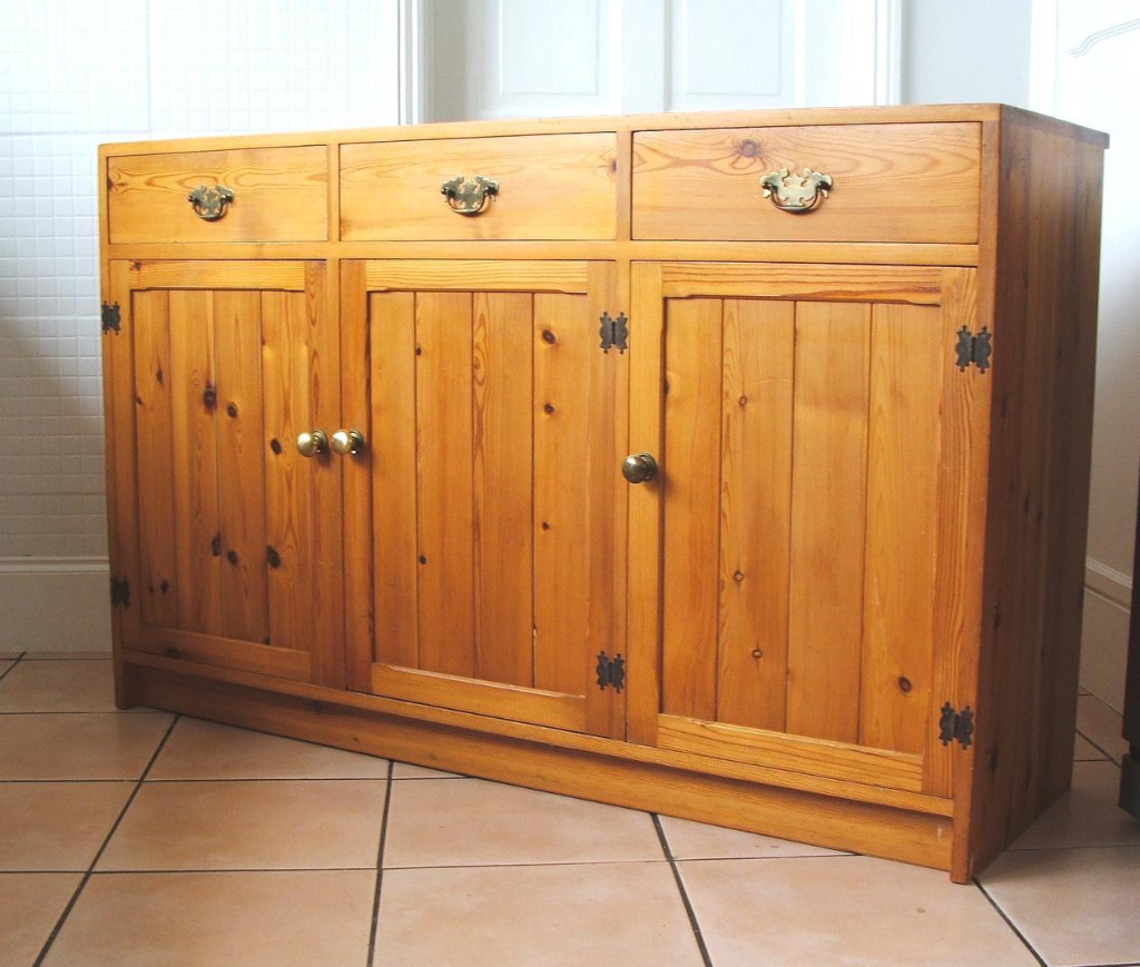 Lovely Solid Pine Large Sideboard With Drawers And Cupboard