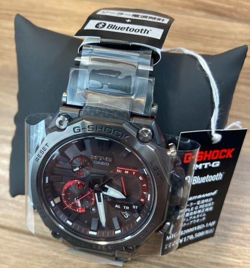 Pre-owned Casio G-shock Mtg-b2000ybd-1ajf [dual Core Guard Mt-g Carbon Bezel] Watch Shi...
