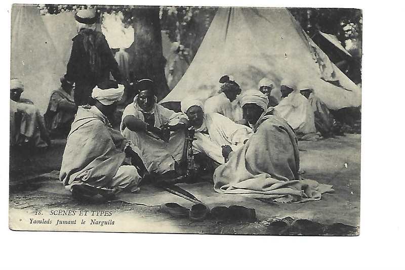 Scenes Et Types  - Yaouleds Fumant Le Narguila