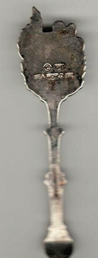 Sea World 1981 DAI45 Dancing Whale SilverPlate Souvenir Spoon Holland 3-Dolphins