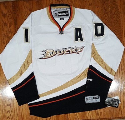 Corey Perry Anaheim Ducks Autograph NHL Jersey  