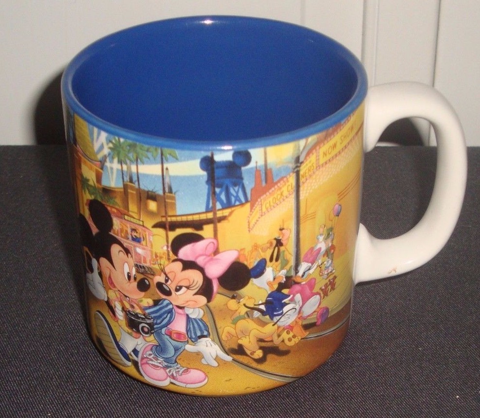 10 oz Disney MGM Studio Club Daisy Mug 1987