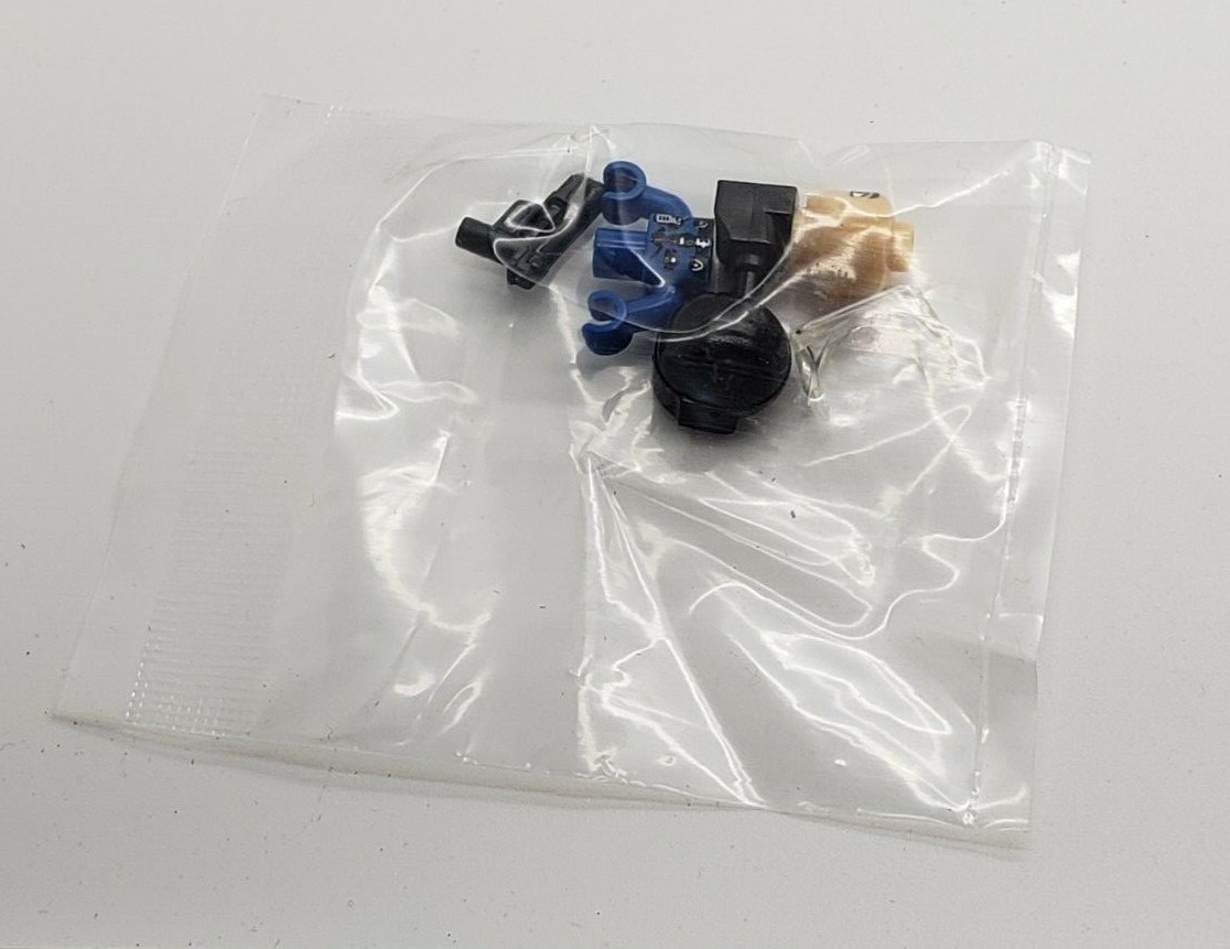 Kre-o Kreo Mini figure Cityville Invasion Sgt Baker of Police Station Zombie