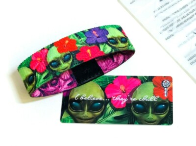 ZOX **I BELIEVE...THEY'RE CHILL SS** Silver Strap Small NIP Wristband w/Card 