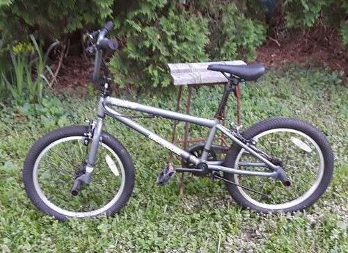 MONGOOSE BMX 20" MODE 100 SILVER GREY