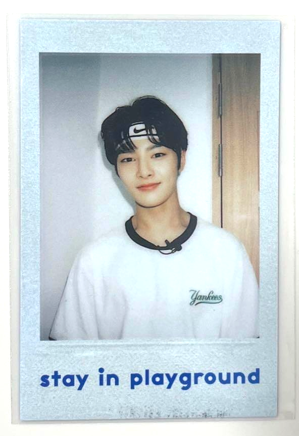 タレントカード straykids PHOTOBOOK STAY IN PLAYGROUND STRAY KIDS STAY IN PLAYGROUND 2ND PHOTOBOOK - Kpop USA