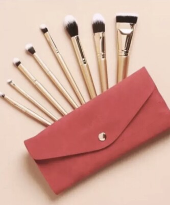 LUXIE Glitter and Gold 9 Pc Luxury Cosmetic Makeup Brush Set (8 Brushes + Case)