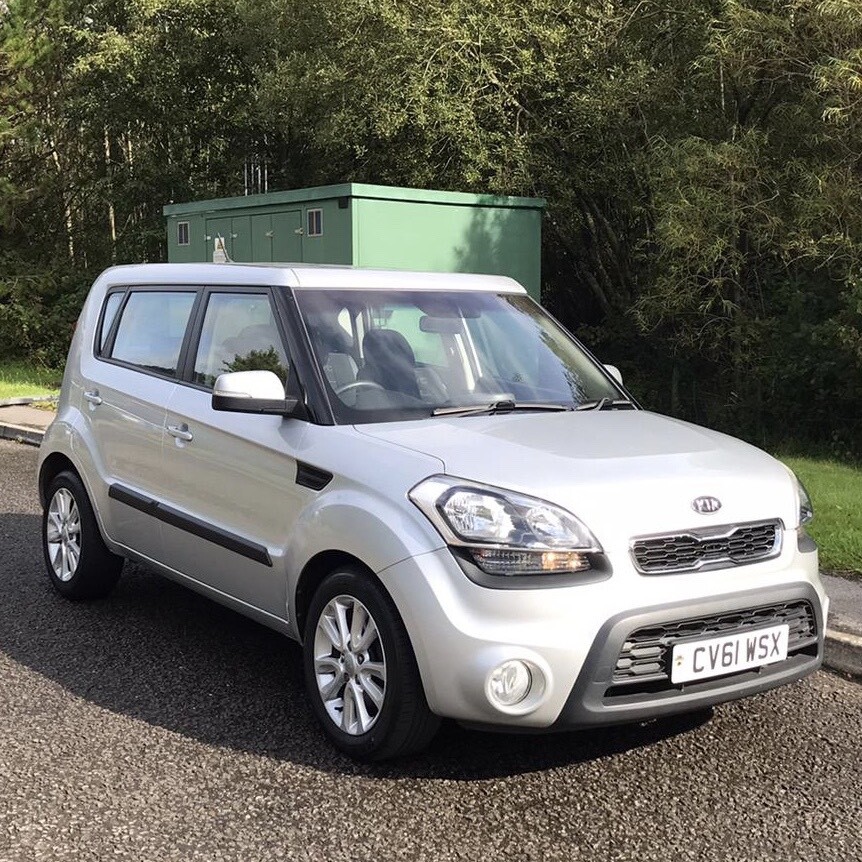 Подлокотник kia soul 1