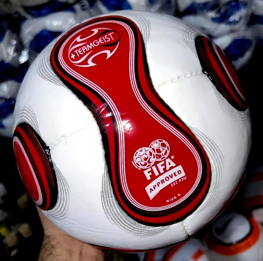 Adidas Teamgeist FIFA World Cup 2006 Match Soccer Ball Size