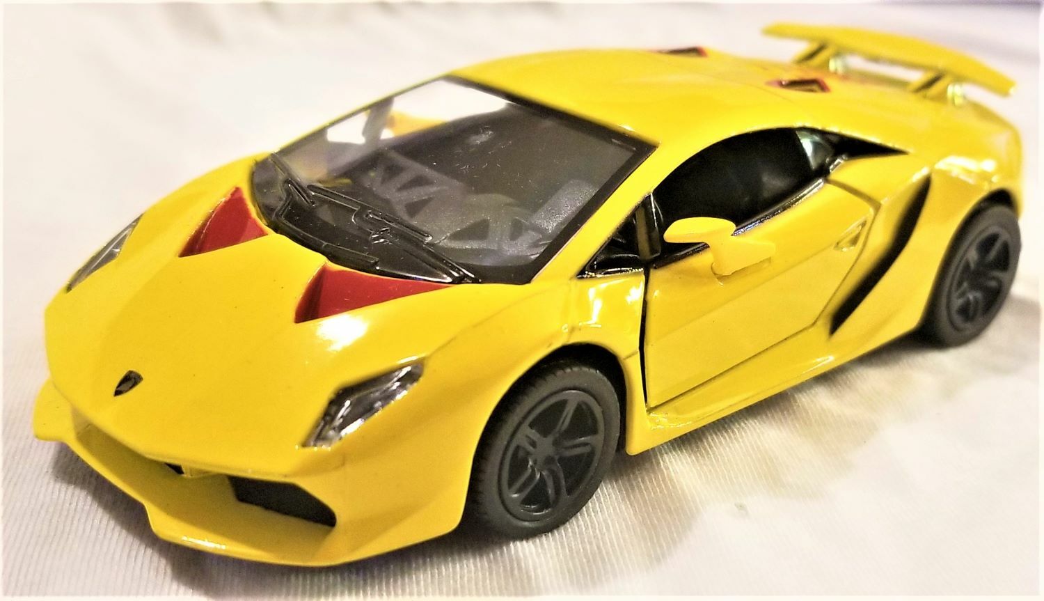ミニカー Lamborghini 720th yellow. Lamborghini 720Th Yellow. | eBay