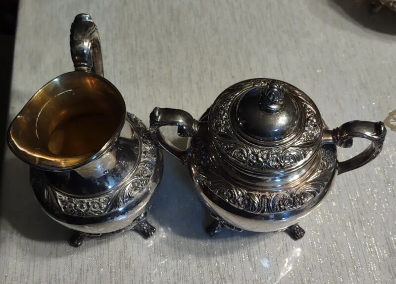 1847 Rogers Bros Heritage Silverplate Creamer And Sugar Bowl 9403