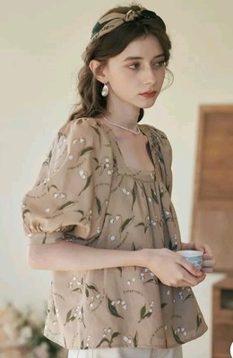 Simple Retro Chowxiaodou Convallaria Printed Khaki Loose Blouse Size Small