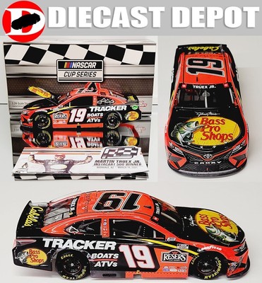 MARTIN TRUEX JR 2021 PHOENIX WIN BASS PRO SHOPS  1/24 ACTION