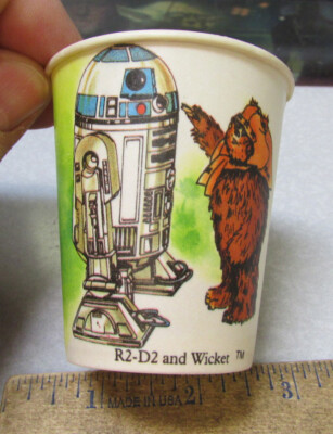 Star Wars 1983 Dixie Cup, R2D2 and Wicket, beautiful graphics, Jedi series