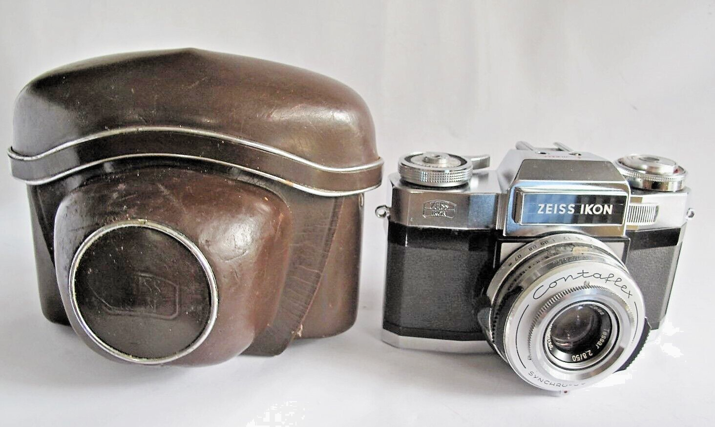 Zeiss Ikon Contaflex Super B (10.1272) With Carl Zeiss Tessar 50mm f/2.8 &  Case