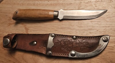 vtg MORA Erik Frost Knife & Leather Sheath Sweden HUNTER Rostefri  Wood Handle
