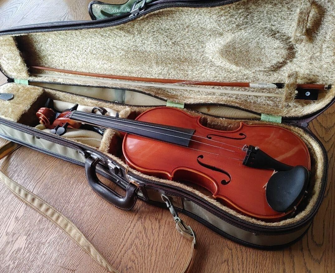 SUZUKI violin No.330 3/4 with case vintage kid size from SUZUKI violin No.330 3/4 with case vintage kid size from