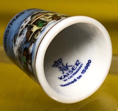 Vintage Thimble Christmas 1980 Kaiser West Germany Horse & Buggy People