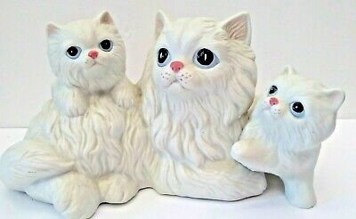 Homco Vintage Figurine # 1412 Mother Cat And Kittens Porcelain White Persian