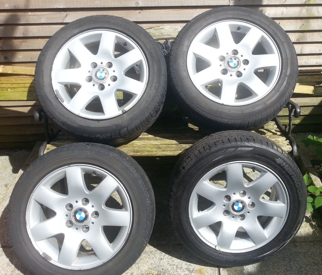 Genuine BMW 16 inch Alloys e46 7 Spoke Soft Star 205 55 r 16 Centre