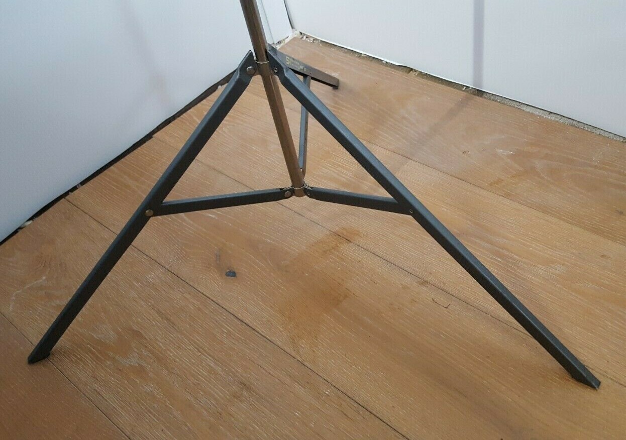 Smith Victor Photography Lamp A 12 UL with Extending Tripod S2 Vintage   951