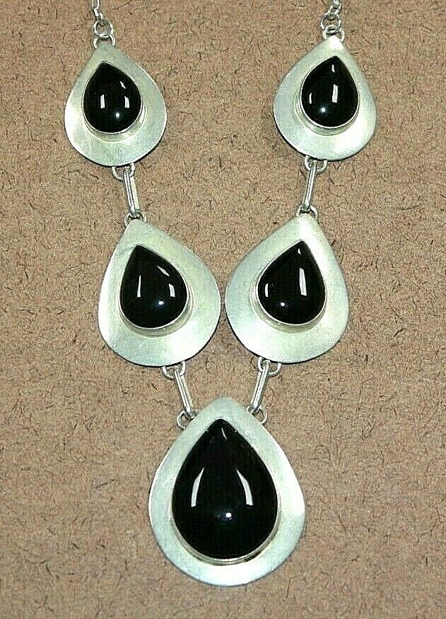 Southwestern Design Sterling Silver Onyx Teardrop Station Necklace 19