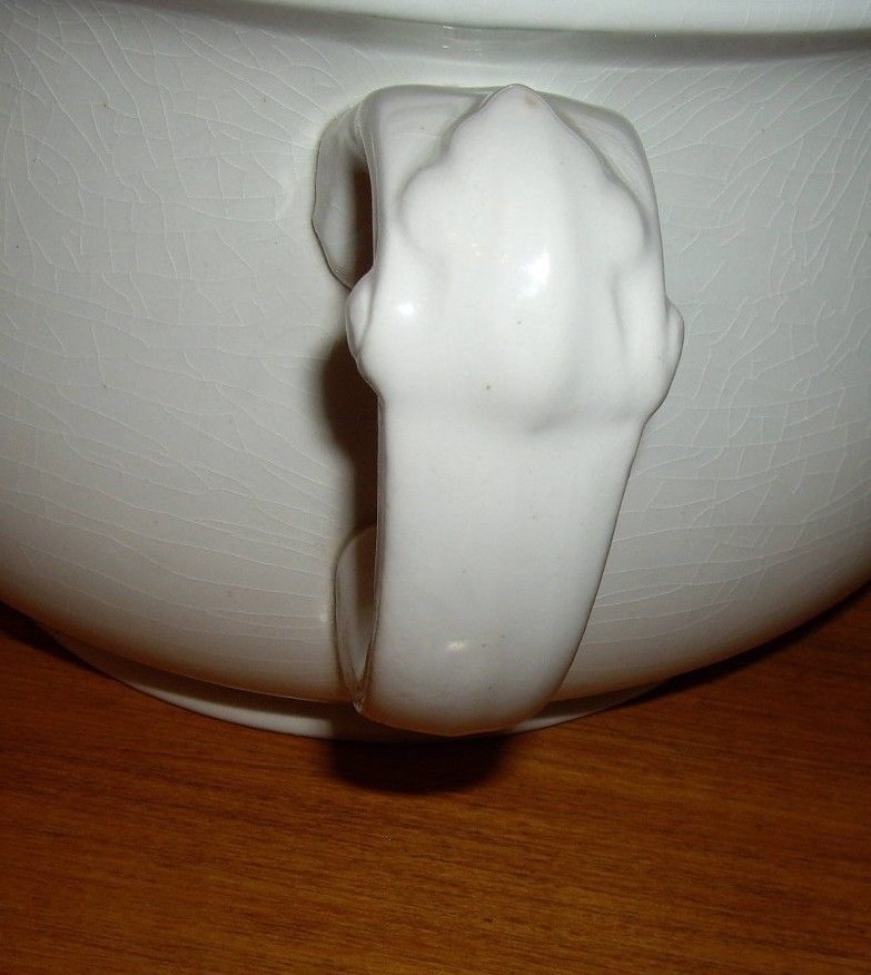 Antique Royal Ironstone Alfred Meakin England White Porcelain Chamber Pot W/LID