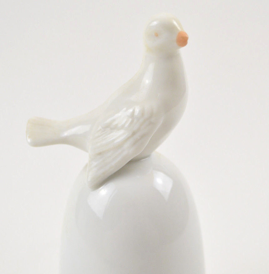 White Dove Wedding Bell The Tapestry Collection Avon 1981 Peachy? Colored Bands