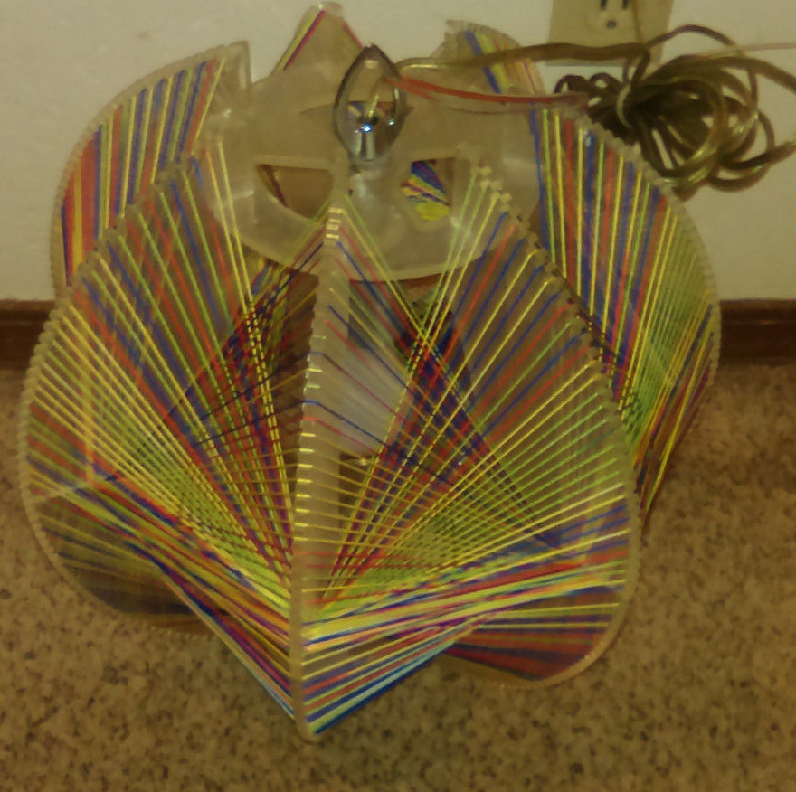 VINTAGE COLORFUL STRING ART WOVEN HANGING LAMP