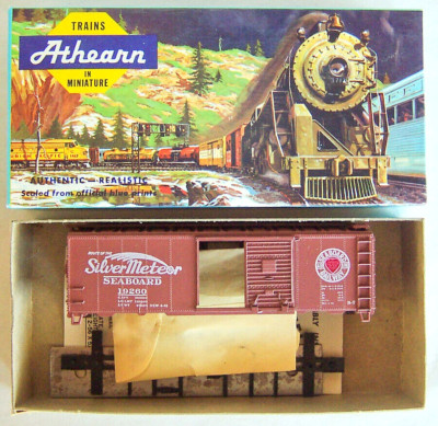 HO Athearn 5004 SEABOARD SILVER METEOR 40' Sliding Doors Box Car 19260 Kit, C8