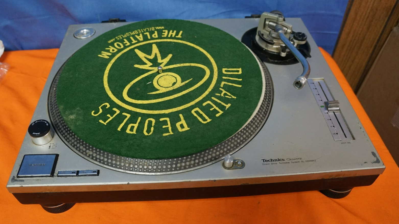 Technics SL-1200 MK2 ジャンク Technics SL-1200MK2 Turntable Direct Drive DJ Not Fully