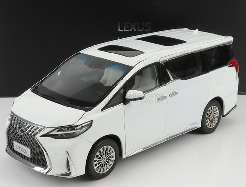 Lexus LM300h ミニカー 1/18 ブラック s-l1200.jpg