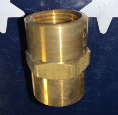 Merit 1/2  Female NPT Brass 150#  Threaded Coupling 1/2 FNPT
