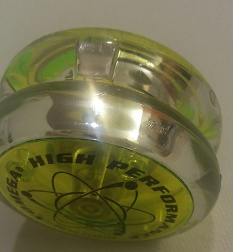 Yoyo Yomega High Performance Yellow
