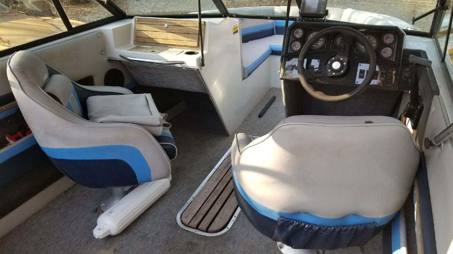1987 Statos 20ft. 454 mercruiser