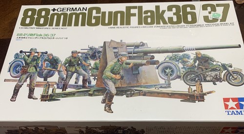 タミヤ 88mm Gun Flak 36/37 1/35 Amazon.com: Tamiya Models German 88mm Gun Flak 36.37 Model