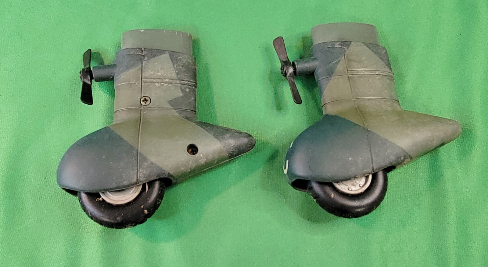 Lot of 4 pcs 21st Century Toys 1/18 Junkers Ju 87B Stuka Parts Gear Wheels - Picture 1 of 9
