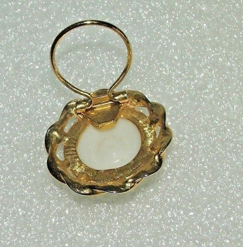 Women's Fashion Round Faux Pearl Goldtone Metal  Scarf Ring Holder Clip  R