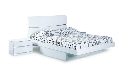 Каркас кровати размера King-size из белого массива дерева