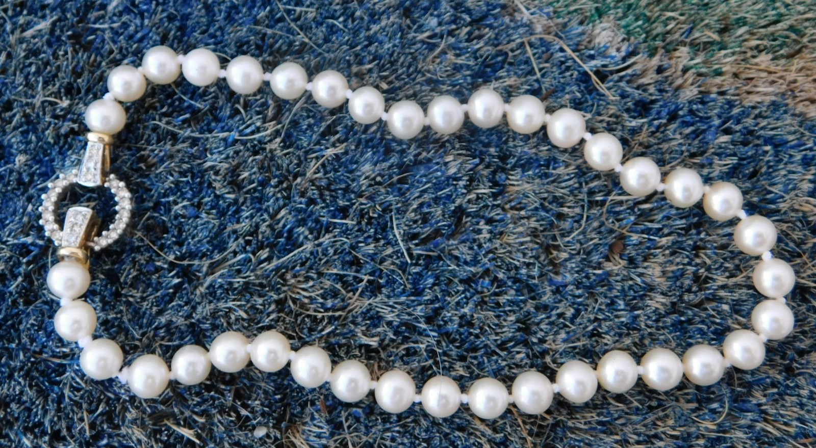 Genuine Freshwater Pearl Strand & Diamond 8
