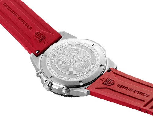 Pre-owned Luminox Pacific Diver Chronograph Red Rubber Day/date Mens Watch Xs.3155