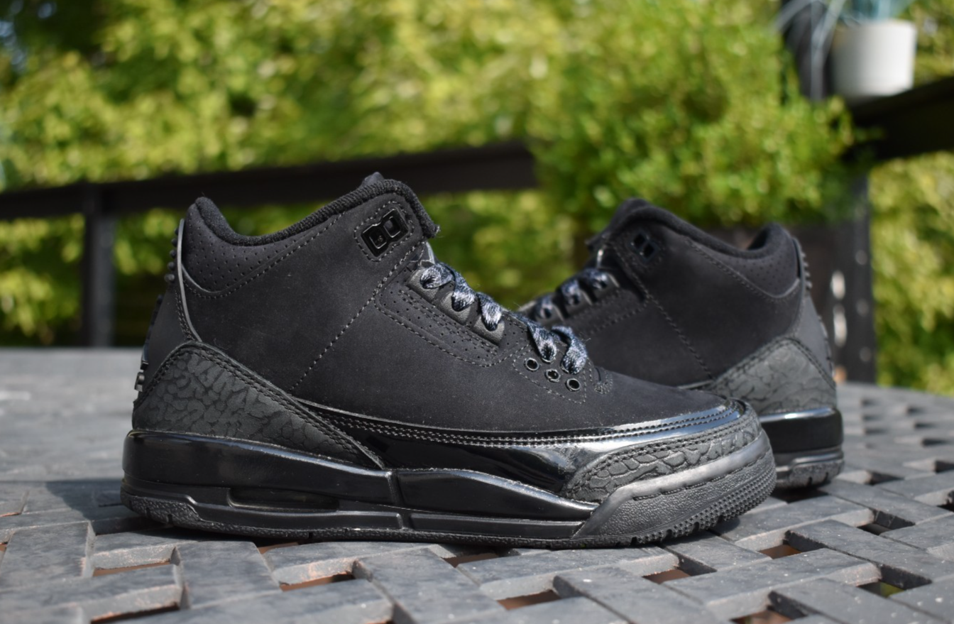 靴 Nike Air Jordan 3 Retro \"Black Cat\" Air Jordan 3 Black Cat 2025 - YouTube