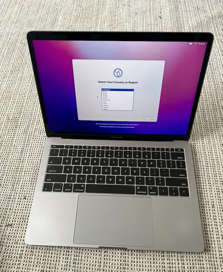 APPLE MACBOOK PRO 13 A1708 8GB 512 GB Fully Functional with