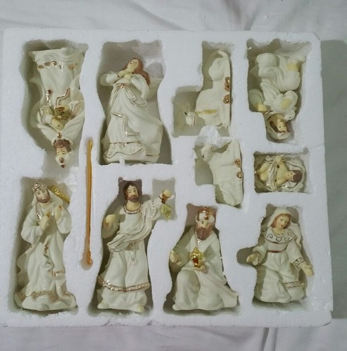 Home Accents 12 piece Bisque Nativity Set