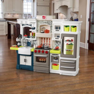 Step2 Elegant Edge Kitchen Large Kitchen Play Set Kid Toys Learning Brand New