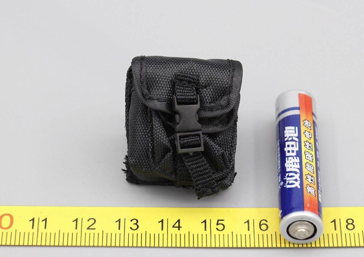 Pouch E for Soldier Story SS037 CIA SAD Night Ops 1/6 Scale Pouch E for Soldier Story SS037 CIA SAD Night Ops 1/6 Scale