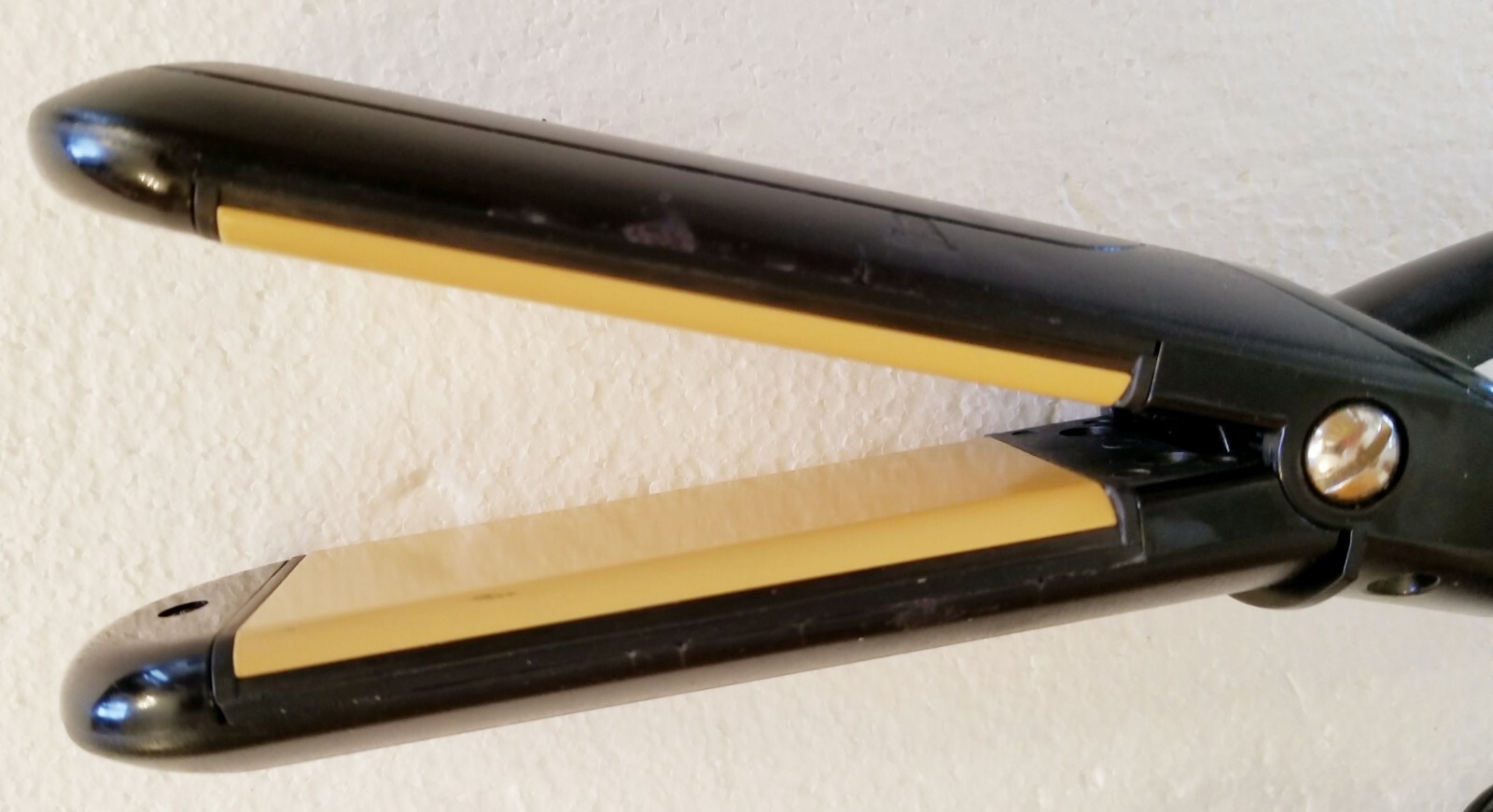 Vidal Sassoon VS195 Ceramic Hair Straightener 2