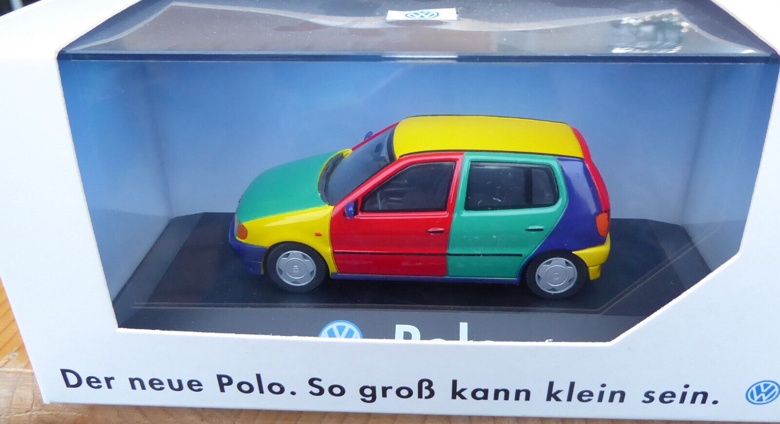 VW Polo Harlekin ミニカー ケース&箱付き VW Polo Harlekin ミニカー ケース&箱付き - メルカリ