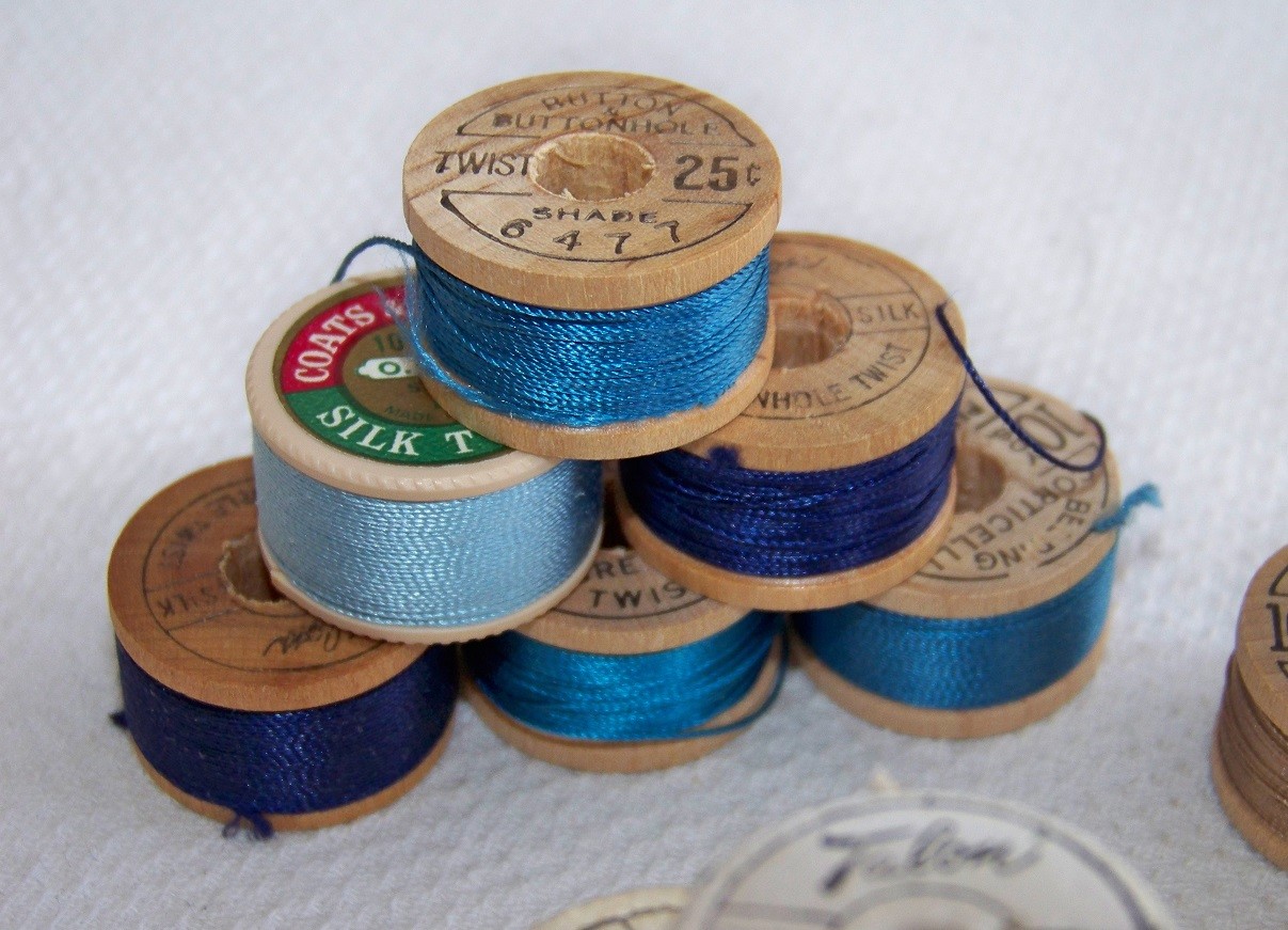 43 Vintage CORTICELLI Talon COATS & CLARK'S Buttonhole Twist Silk Thread Spools